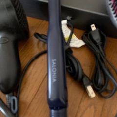 ドライヤー　ストレートアイロン　ドライヤーブラシ　セット価格
　の画像