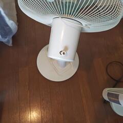 マイナスイオンの扇風機リモコン付き。の画像