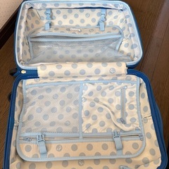 スーツケース花柄の画像