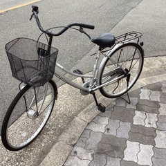 ♪ジモティー特価♪夜も安心！！ＬＥＤオートライト付きママチャリ　26型中古自転車の画像