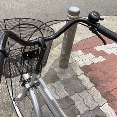 ♪ジモティー特価♪夜も安心！！ＬＥＤオートライト付きママチャリ　26型中古自転車の画像