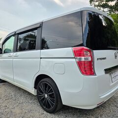 ステップワゴン☆G☆後期型☆車検令和8年4月☆純正SDナビ☆CD☆DVD☆TV☆ETC☆バックカメラ☆フリップダウンモニター☆キーレスエントリーの画像