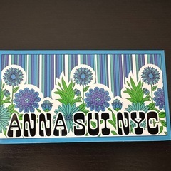 ANNA SUIアイシャドウパレットの画像