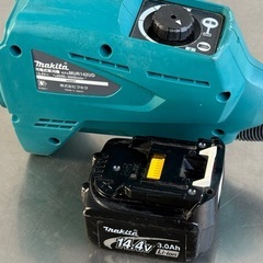 A587◇マキタ 充電式草刈機◇刈払機◇14.4V-3.0Ahバッテリー付◇MUR142UDの画像