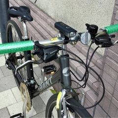 通勤　通学に1  シルバー　クロスバイク XS  2018年　自転車　GIANT 　 チェーン　シート新品　東京　仙川　武蔵野市　三鷹市　　京王線　仙川駅　中央線　吉祥寺駅　三鷹駅　　　　の画像
