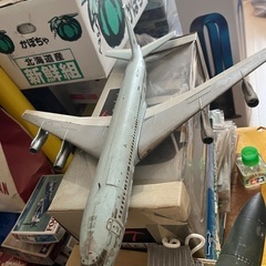 複数の飛行機プラモデルです。修理がお好きな方いましたら、取りにきてくれる方を優先にお譲りします。の画像