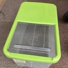 無料　ライスストッカーの画像