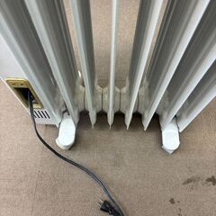 オイルヒーター BH-812T 600W/900W/1500W 切替式 キャスター付き 通電未確認 ジャンク扱い 暖房器具の画像