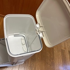 2段式ゴミ箱ほぼ未使用美品の画像