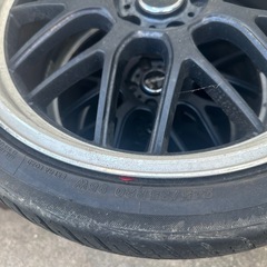 タイヤホイールの画像