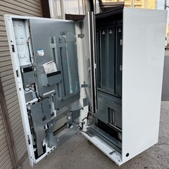 SANDEN　サンデン　ど冷えもん　冷凍自動販売機　新５００円対応　２０２１年製　FIV-JIA2110Nの画像