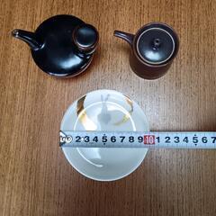 お醤油さし×2　小皿×3の画像