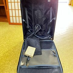 キャリーバック ブラックの画像