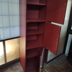 【お話中】扉付き　棚の画像