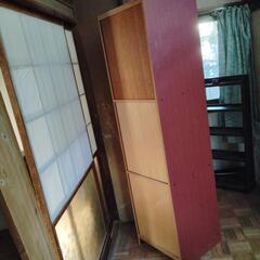 【お話中】扉付き　棚の画像