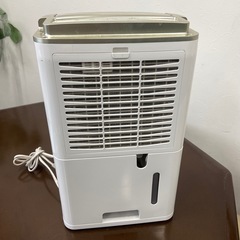 VERSOS コンプレッサー式　除湿機の画像