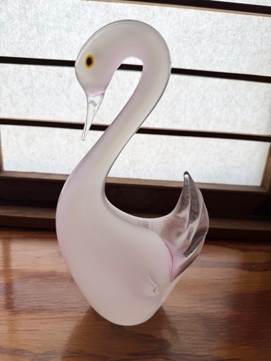 ガラス製 白鳥の置物 セット MultiGlass ガラス製白鳥の置物 2体セット - メルカリ