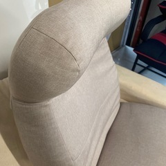 座椅子 ベージュ系の画像