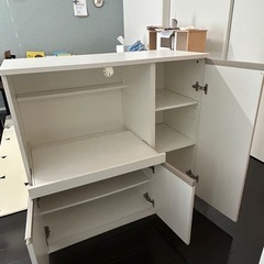 ニトリ　レンジ台　食器棚　の画像