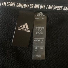 adidasパーカー　160の画像