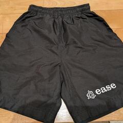 テニスシューズ２足 ＋ esse短パンのセットの画像