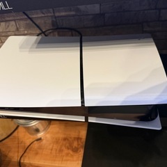 8/8日限り!!再投稿PS5 CFI-2000A 箱付き ソフト2本付きの画像