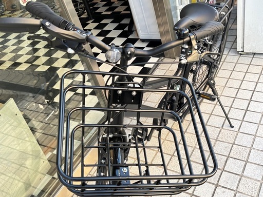 ほとんど新品！　自転車　オフィスプレスコミューター　前カゴ、バックミラーその他付属　