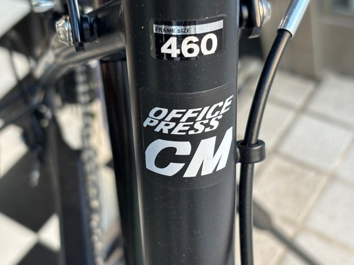 ほぼ新品　自転車　オフィスプレスコミューター　前カゴ、バックミラーその他付属 ほとんど新品！自転車オフィスプレスコミューター前カゴ、バック