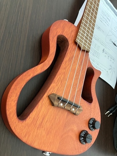 【美品】MAHALO コンサート ウクレレ ソリッドボディー EUK-200