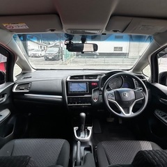 平成26年式ホンダフィット　距離91000キロ　ナビ　ドラレコ　ETC  禁煙車　車検整備付き　各種ローンあります❗️の画像