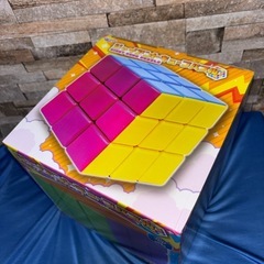 巨大ルービックキューブの画像