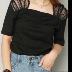 定価4000円ほど　ゴージ　肩レース半袖カットソーの画像