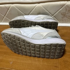 プーマ　スニーカー　24の画像