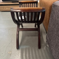 アンティークスツールの画像