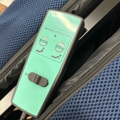 《リユースマン倉敷》電動リクライニング折りたたみベッド ブルー シングルサイズの画像