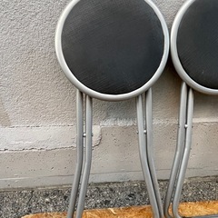 折りたたみ　パイプチェア　単品は330円の画像