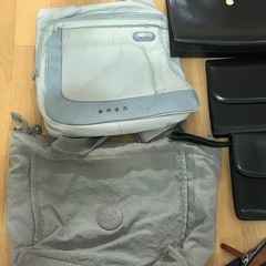 【決定しました、受付終了】
バッグ7点色々の画像