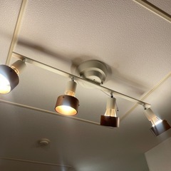 【美品】シーリングスポットライト　電球付きの画像
