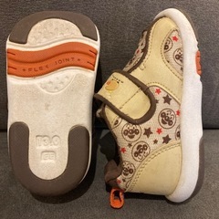 子供用スニーカー　の画像