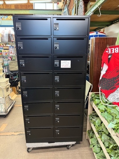 １６人用ロッカー　ダイヤル錠　マスターキー付き　パーソナルロッカー