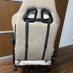 ゲーミングチェア　オフィスチェア　リモートワークの画像