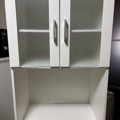 急募！食器棚の画像