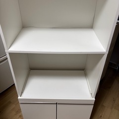 急募！食器棚の画像