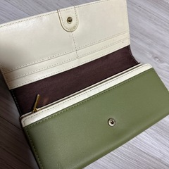 スヌーピーの財布の画像
