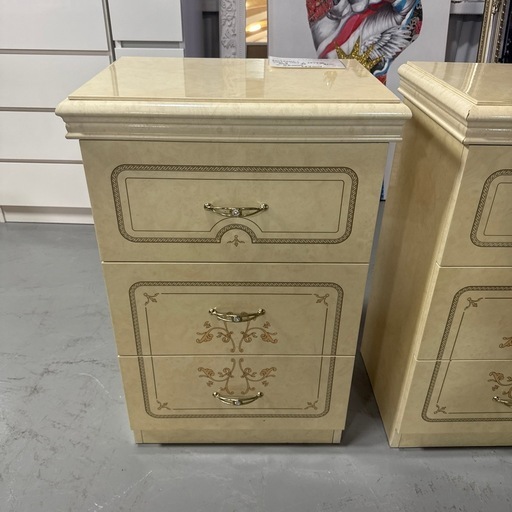 キャビネット　イタリア製