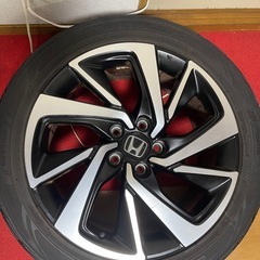 ホンダ ヴェゼル純正ホイール18インチ
の画像