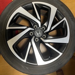 ホンダ ヴェゼル純正ホイール18インチ
の画像