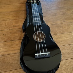 美品　ウクレレ　ウクレレ本体　MAHALO ギター　楽器　弦楽器　音楽の画像