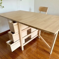 IKEA大人気ダイニングテーブル　折り畳みの画像