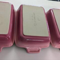 LE CREUSET グラタン皿 ピンク3枚セットの画像